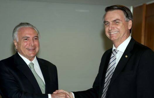 Temer aconselha Bolsonaro a revogar decreto de perdão a Silveira