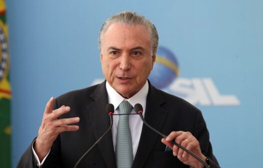 Temer declara que aplaudirá a “candidatura que defender a democracia”