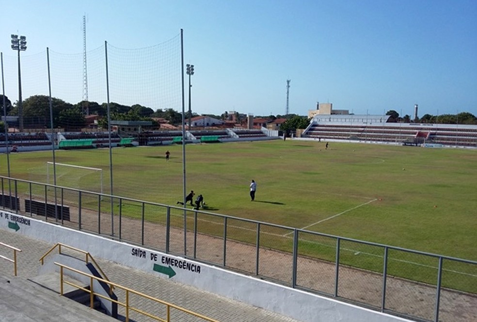 TEMPO REAL: narração e principais lances de Fortaleza e Ferroviário pelo Campeonato Cearense