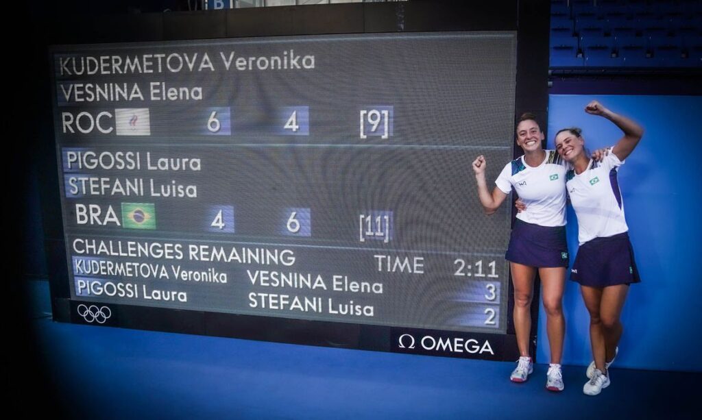 Em virada importantíssima, Stefani e Pigossi ganham bronze inédito no tênis