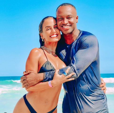 Thiaguinho assume namoro com Carol Peixinho e é parabenizado pela ex, Fernanda Souza: “Merecem”