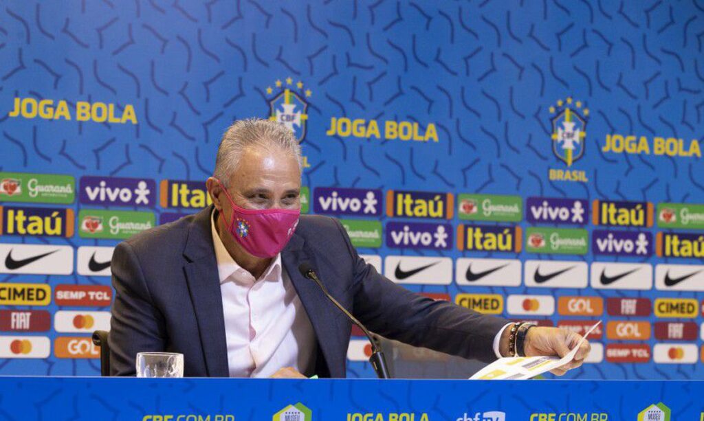 Tite pede ingressos mais baratos para os jogos da Seleção Brasileira