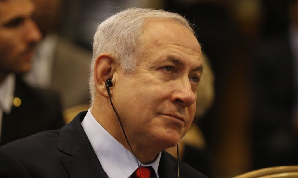 Parlamento de Israel aprova novo governo que encerra era Netanyahu