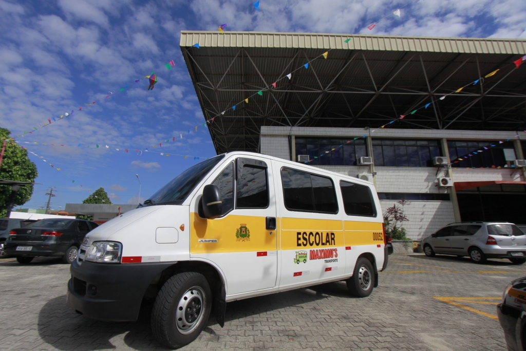 Etufor faz vistorias em veículos de transporte escolar em Fortaleza