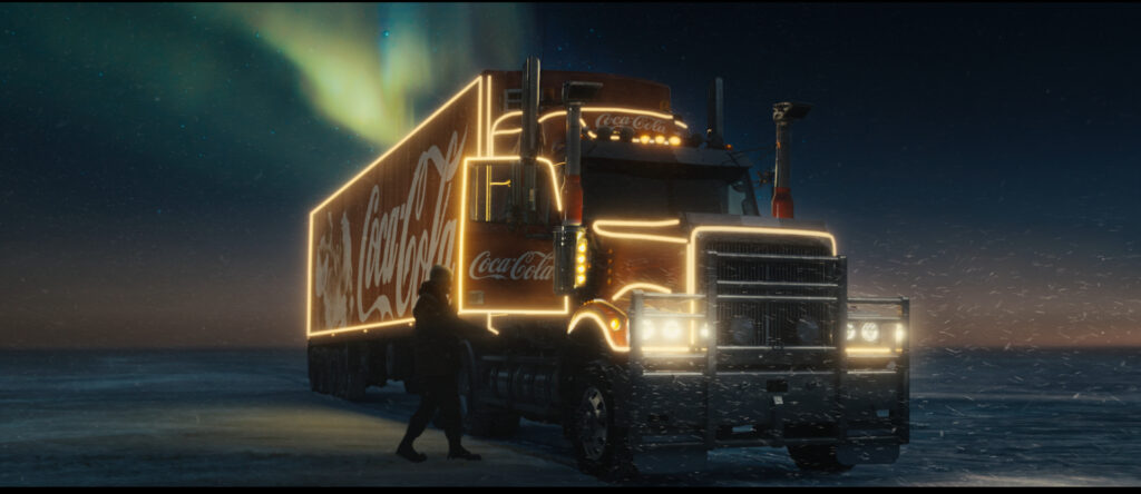 Coca-Cola celebra 100 anos de campanhas de Natal com filme especial