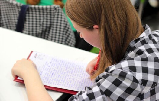 Uece abre seleção para cursos de línguas; saiba como se inscrever