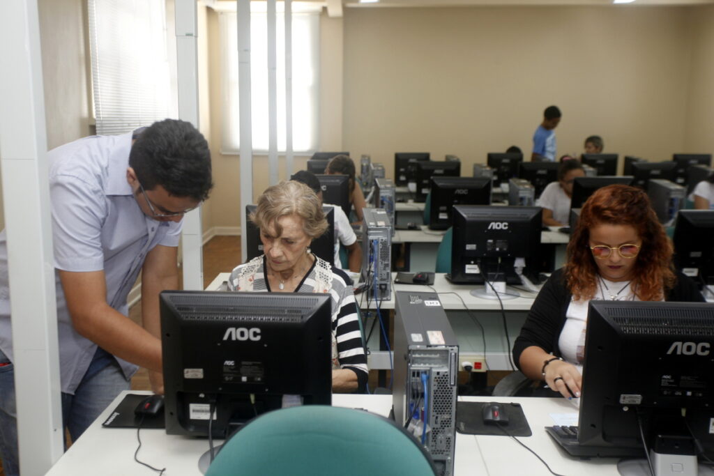 Universidade do Trabalho Digital está com 400 vagas abertas para cursos gratuitos