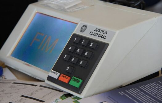 Simulador do TSE mostra como utilizar urna eletrônica; confira