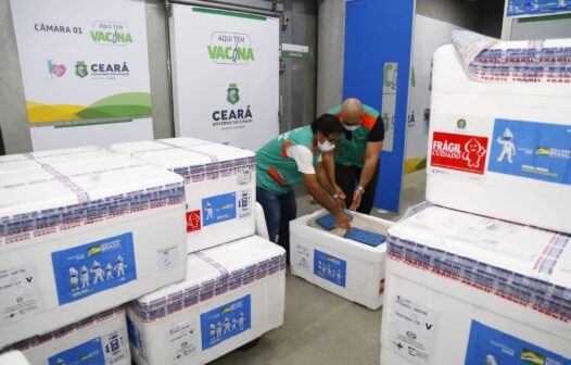 Ceará recebe mais 388 mil doses de vacina da Pfizer e da Astrazeneca