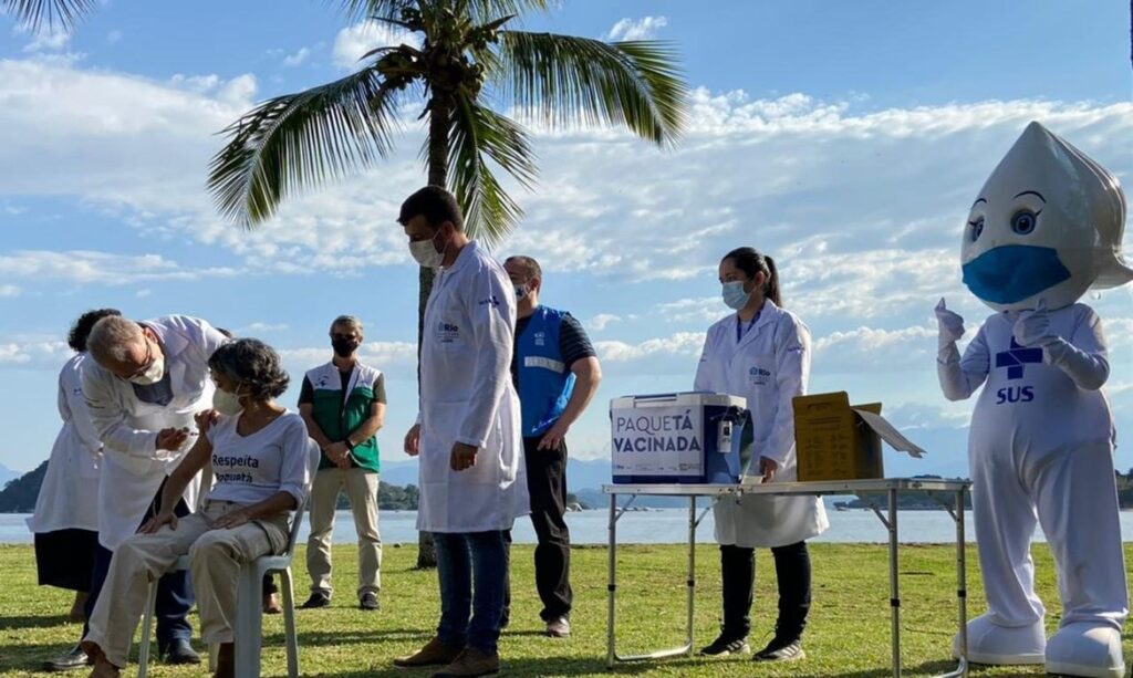 Ministro da Saúde afirma que o SUS é a principal ferramenta para enfrentar a pandemia no Brasil