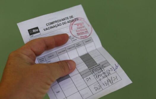 Pesquisa aponta que 87,7% das prefeituras querem vacinação obrigatória contra a covid-19