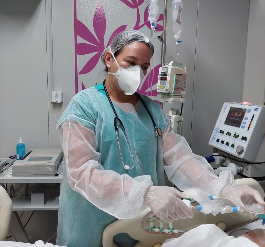 Escola de Saúde e Gestão lança curso de ventilação mecânica para profissionais de saúde