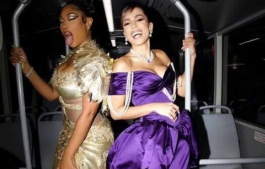 Vídeo: Anitta e Megan Thee Stallion vão de ônibus ao Met Gala 2022