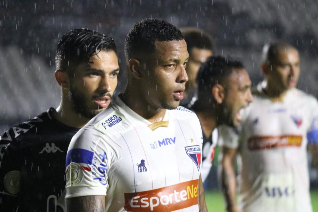 Fortaleza e Vasco ficam no empate sem gols em São Januário