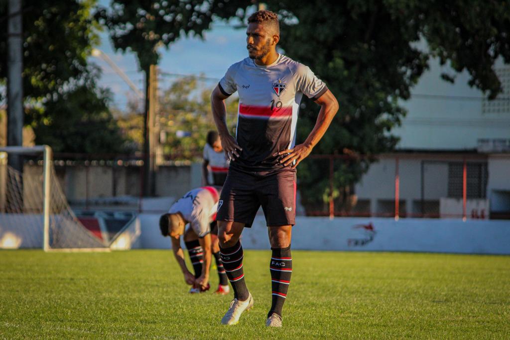 Ferroviário finaliza preparação para duelo contra o Imperatriz