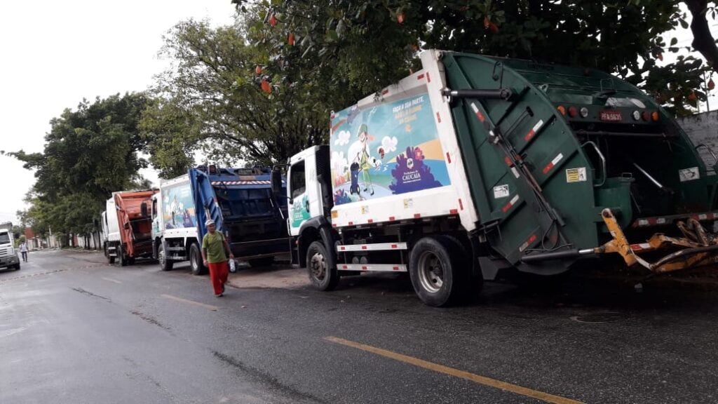 Prefeitura de Caucaia anuncia decreto emergencial para a retomada da coleta de lixo