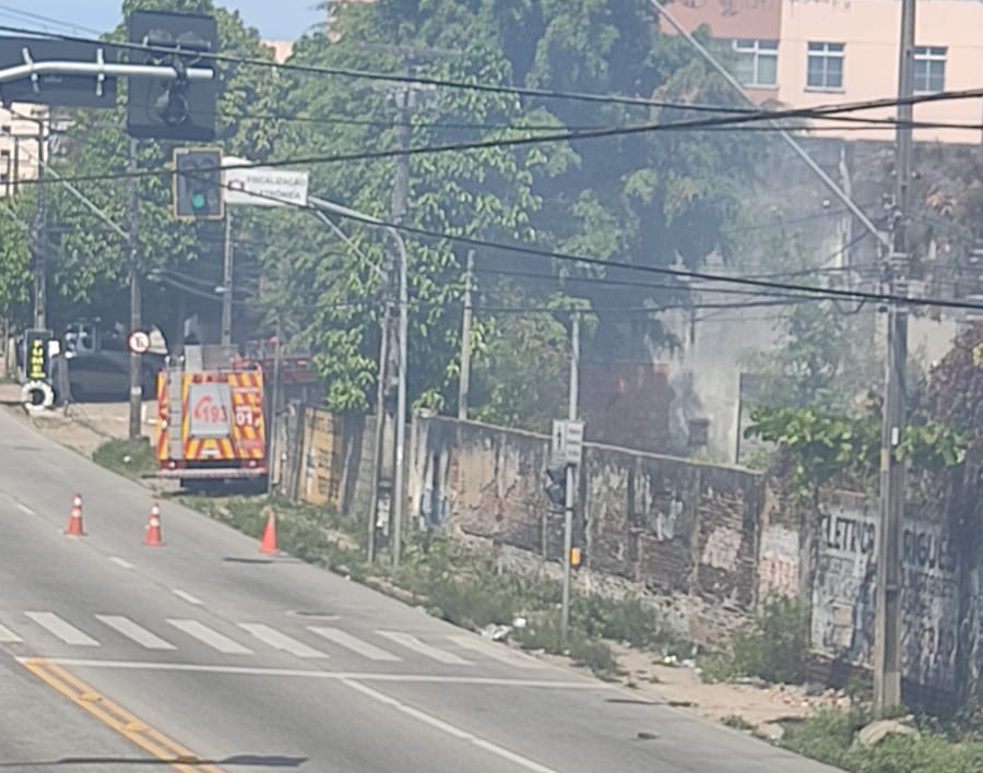 Incêndio de grandes proporções acontece na av. João Pesssoa