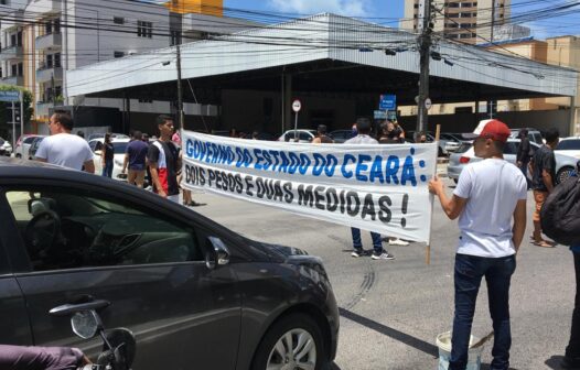 Trabalhadores do setor de alimentação fora do lar marcam novo protesto para sábado (6)