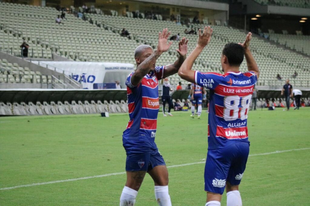 Fortaleza começa o segundo tempo vencendo do Vasco por 2 a 0