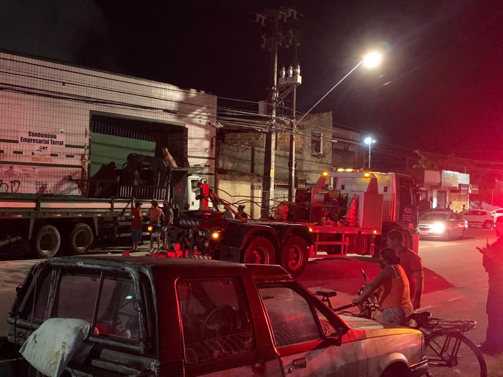 Caminhão se solta de guincho e mata empresária na Barra do Ceará