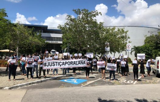 Justiça por Alana: grupo faz manifestação em frente ao fórum