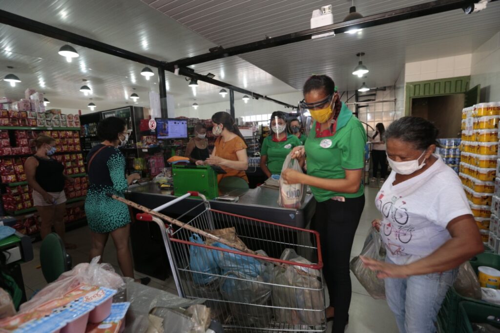 Auxílio Cesta Básica: Governo do Ceará reabre inscrições; veja como participar