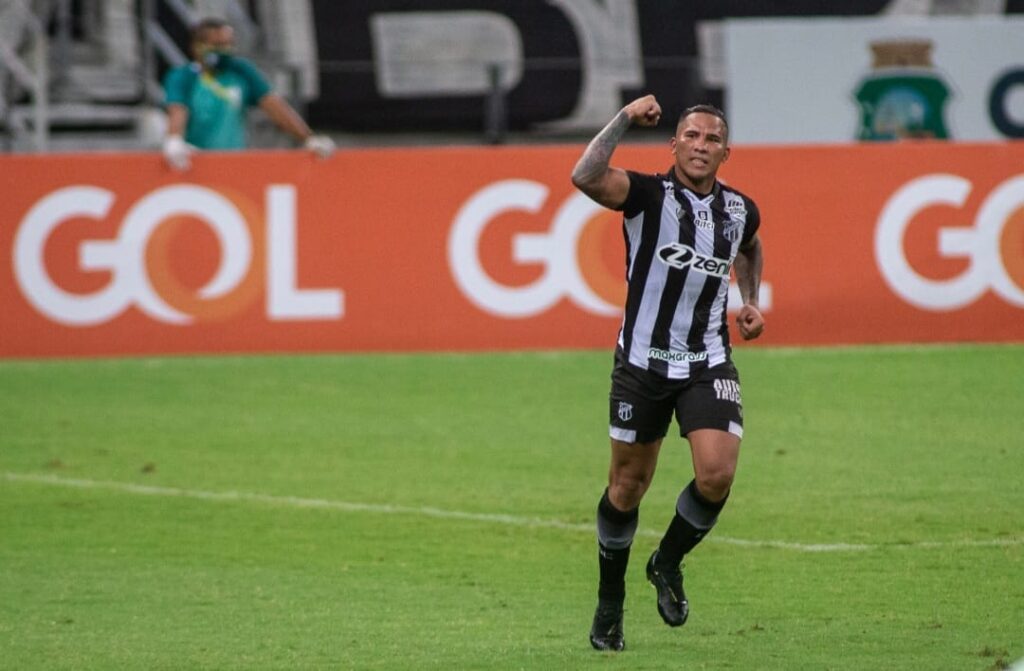 Ceará vence Chapecoense por 1 a 0 e encerra jejum de vitórias no Campeonato Brasileiro