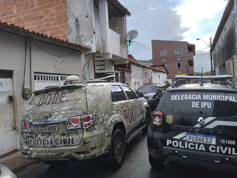 Homem que fingia ser membro de organização criminosa para atrair atenção da Polícia para grupo rival é preso