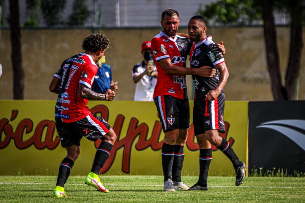 Ferroviário bate o Atlético e conquista a 1ª vitória no Campeonato Cearense