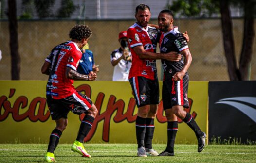 Ferroviário bate o Atlético e conquista a 1ª vitória no Campeonato Cearense