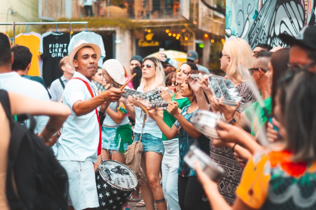 Músicas que não podem faltar no Carnaval; confira