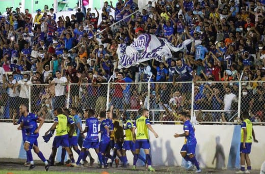 Iguatu faz história, elimina o Ceará nos pênaltis e se classifica para a semifinal do Campeonato Cearense