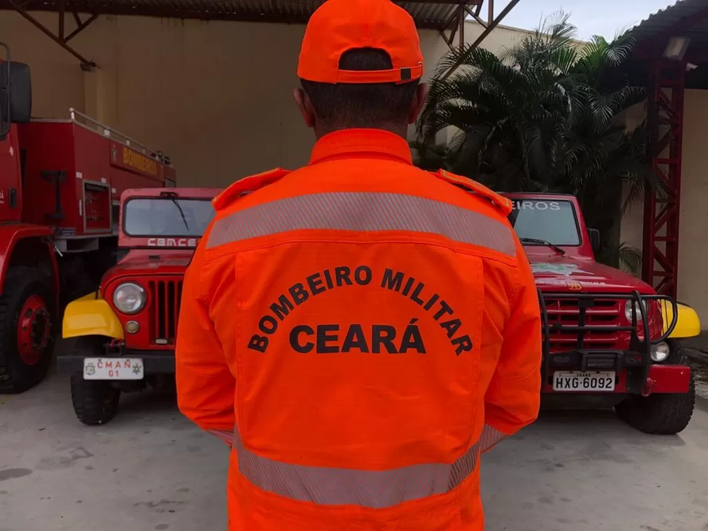 Corpo de Bombeiros do Ceará recebe novo fardamento