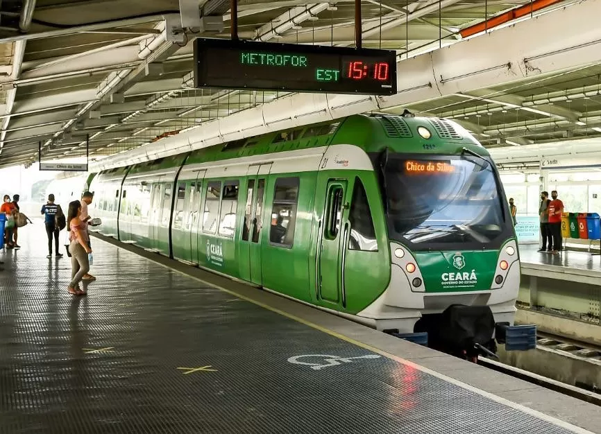 Com mais de 30 mil candidatos, concurso do Metrofor é realizado neste domingo (21)