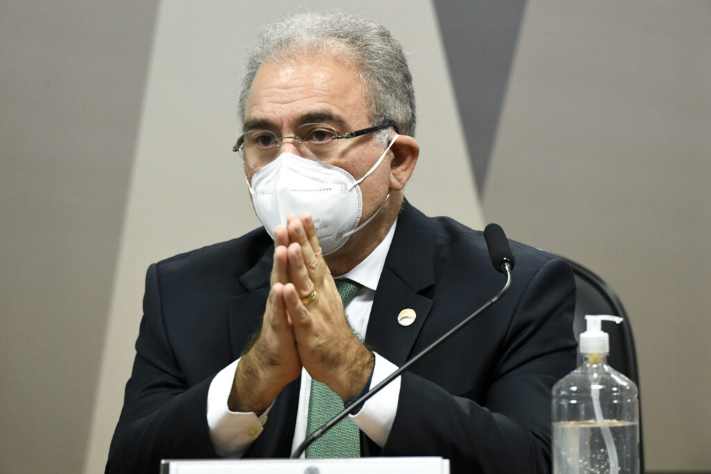 “Nós vivemos num regime presidencialista; Eu fui indicado por quem?”