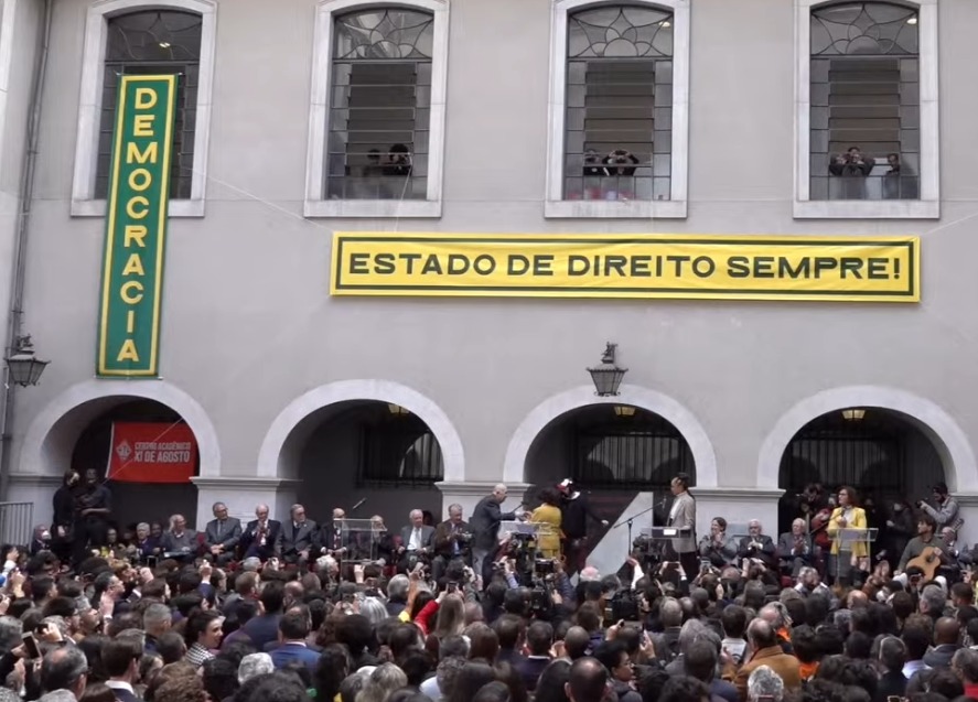 Carta em defesa da democracia e das eleições é lida em São Paulo nesta quinta-feira (11)