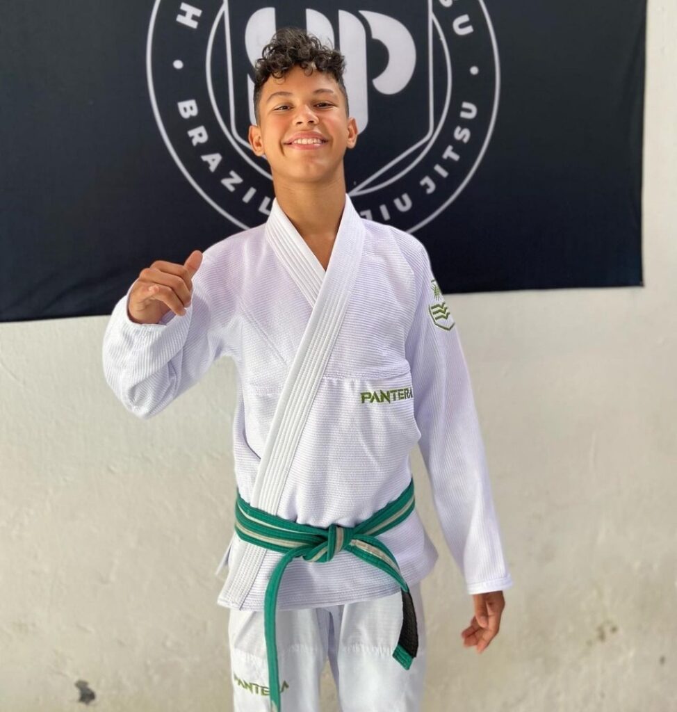 Atleta cearense do jiu-jitsu precisa de ajuda para competir mundial; saiba como ajudar