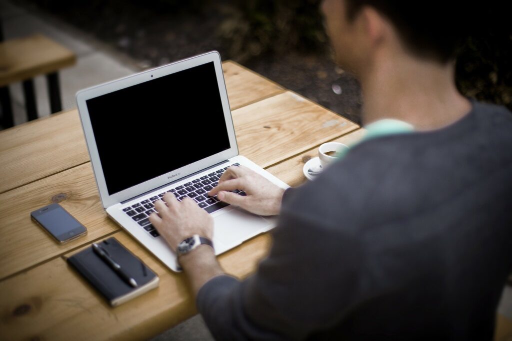 Home office, a difícil arte da disciplina dentro de casa