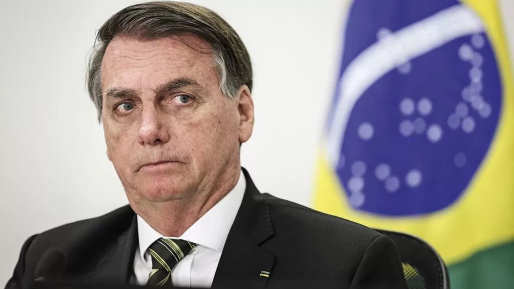 Bolsonaro desiste de participar de debate no domingo