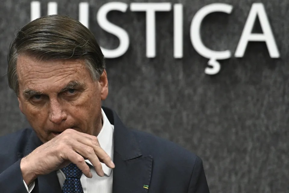 Bolsonaro perde o domínio do próprio site e campanha vai acionar Justiça