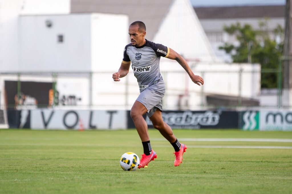 Em fase final de recuperação, Bruno Pacheco pode reforçar o Ceará diante do São Paulo