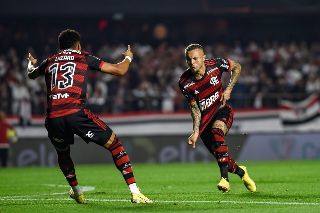 Éverton Cebolinha marca seu 1º gol com a camisa do Flamengo; assista!