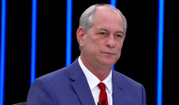 Ciro Gomes ataca artistas e critica esposa de Caetano Veloso