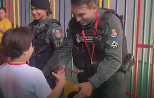 Dia do Soldado: Policias Militares recebem homenagem em escola do Bom Jardim