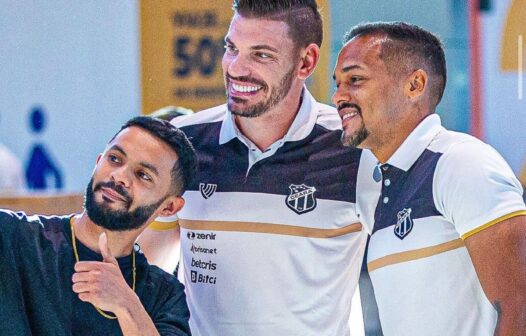 Ainda sem treinador, Ceará embarca para enfrentar o Bragantino