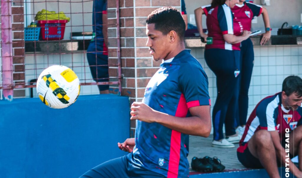 Pedro Rocha realiza 1º treino e já está regularizado para estrear no Fortaleza