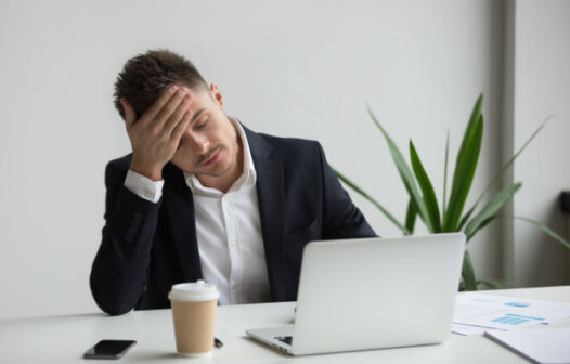 Home office na pandemia: Como o burnout pode derrubar seu desempenho no trabalho?