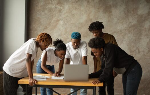 Maior Evento virtual  sobre  empregabilidade para pessoas negras da América Latina começa hoje