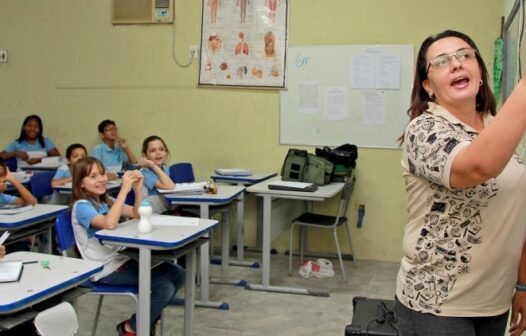 Prova do concurso para professores de Fortaleza será aplicada no domingo (7)