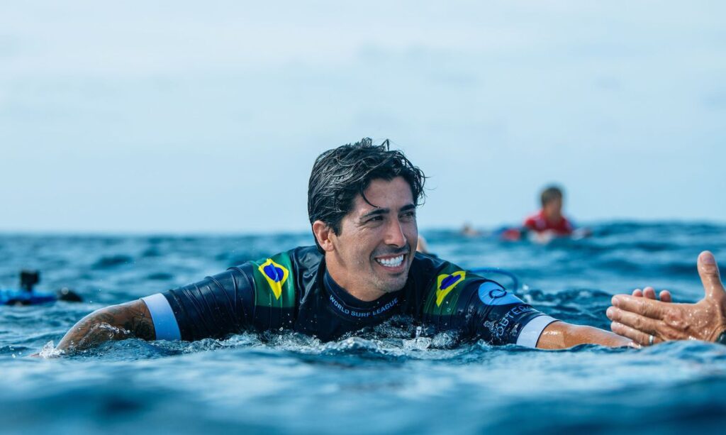 Surfe: brasileiro Miguel Pupo é campeão na etapa de Teahupo’o